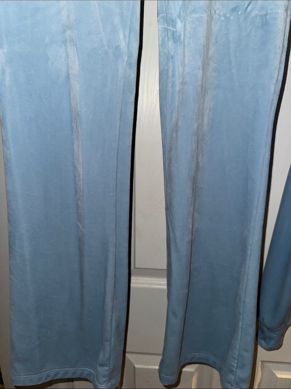 No Boundaries Light Blue Plush Velour Flare Pants & Zip Hoodie Set - Picture 4 of 8